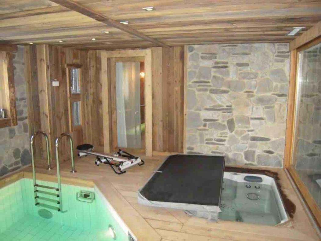 Chalet Javen - 520m2 avec piscine chauffée et home cinéma Megève Exterior foto